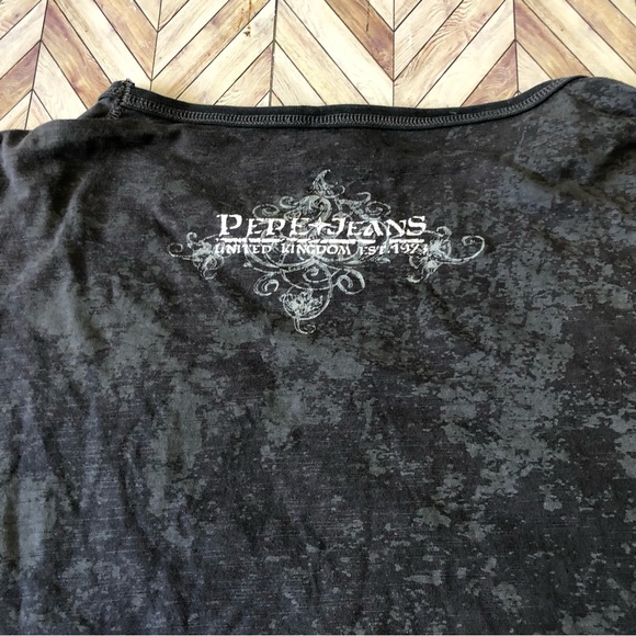 Pepe Jeans United Kingdom Gem Studded Graphic Tee Cross Black/Gray Size 3XL - Picture 7 of 8
